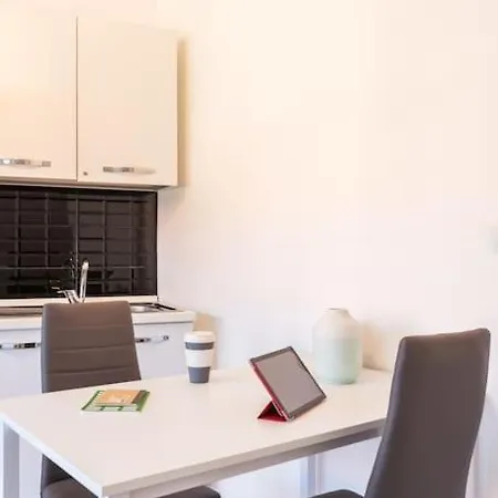 Vitruvio Flexyrent A.c. Milan